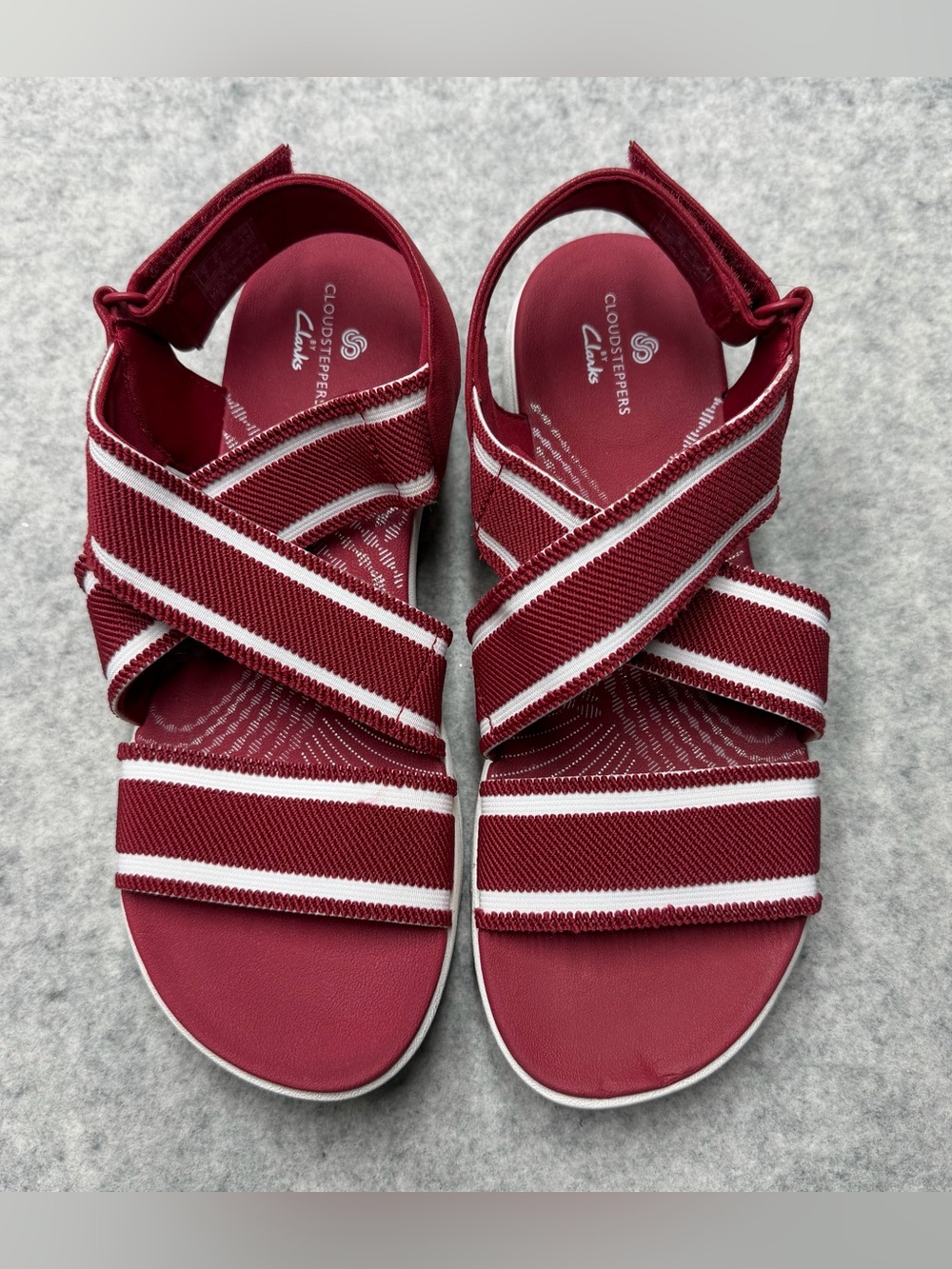 Clarks Cloudsteppers Mira Lily Womens Sandal Red Striped Strap US Size 8.5  M